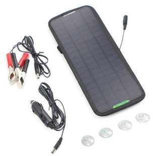 Chargeur de voiture solaire 12v : top 5 des solutions