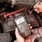 test au multimetre batterie voiture