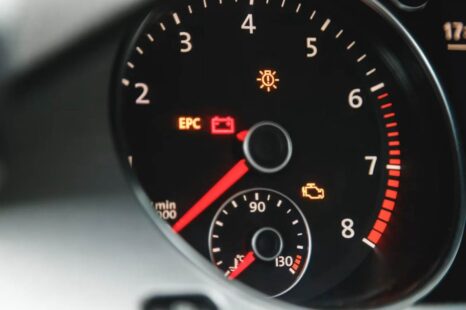 5 vérifications de compatibilité pour remplacer une pompe de direction assistée